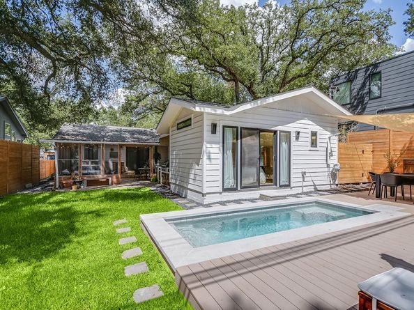 207 El Paso ST, Austin TX 78704