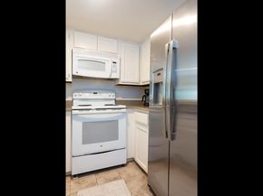 1404 Norwalk LN 212, Austin TX 78703