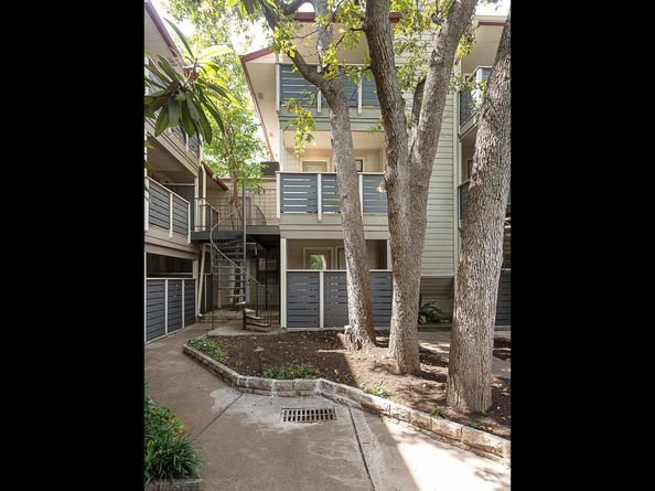 1404 Norwalk LN 212, Austin TX 78703