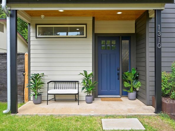 1310 Comal ST, Austin TX 78702