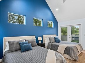 1310 Comal ST, Austin TX 78702