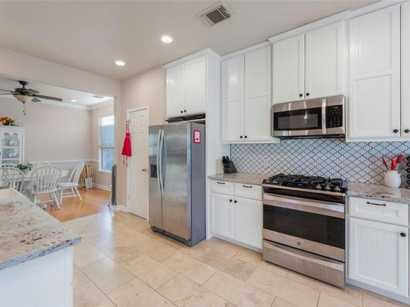 16805 Willow Oak LN, Round Rock TX 78681