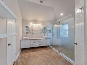 16805 Willow Oak LN, Round Rock TX 78681