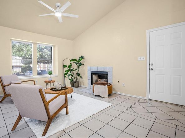 11901 Swearingen DR 113, Austin TX 78758