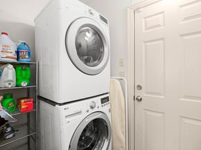 1406 Summit ST, Austin TX 78741