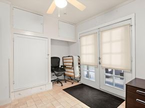 1406 Summit ST, Austin TX 78741