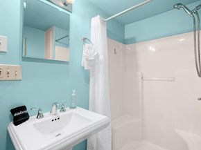 1406 Summit ST, Austin TX 78741