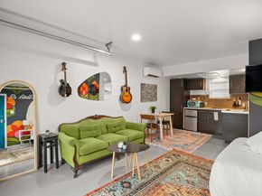 1406 Summit ST, Austin TX 78741