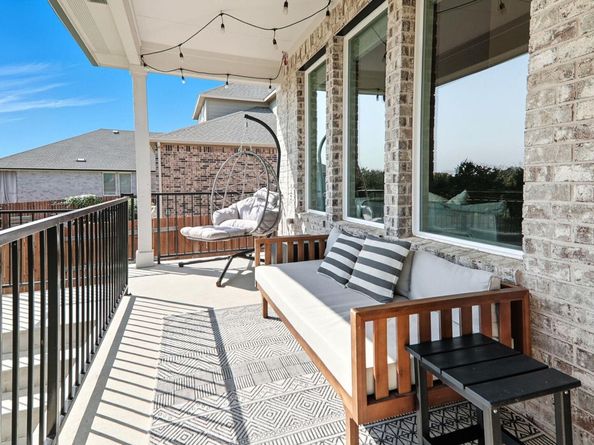 501 Barton Run DR, Georgetown TX 78628