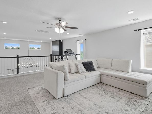 501 Barton Run DR, Georgetown TX 78628