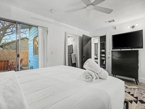 2202 Santa Rosa ST, Austin TX 78702