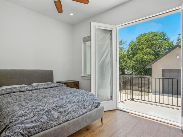 5402 Woodrow Ave B, Austin TX 78756