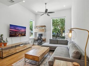 5402 Woodrow Ave B, Austin TX 78756