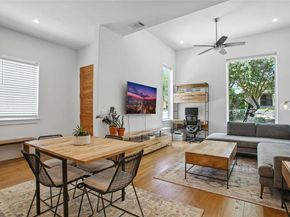5402 Woodrow Ave B, Austin TX 78756