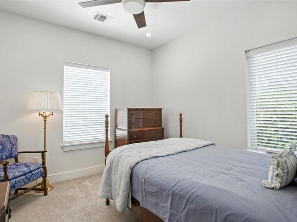 5402 Woodrow Ave B, Austin TX 78756