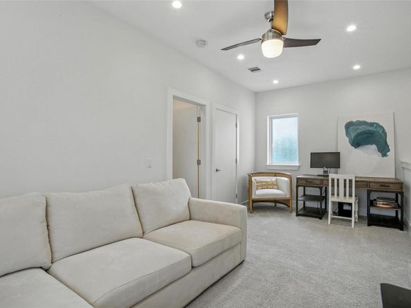 5402 Woodrow Ave B, Austin TX 78756