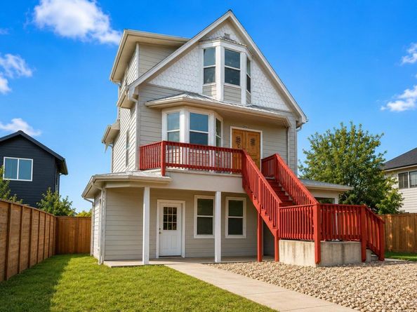 2003 E 9th ST 2, Austin TX 78702