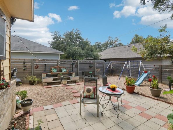 1184 Waller ST, Austin TX 78702