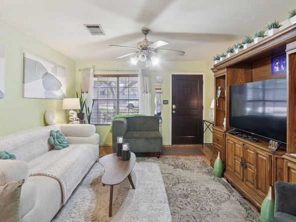 1184 Waller ST, Austin TX 78702