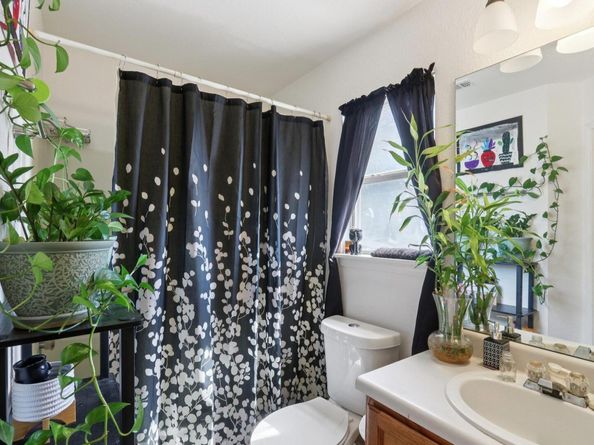 1184 Waller ST, Austin TX 78702
