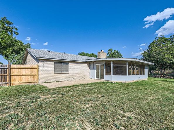 1604 Wildflower DR, Round Rock TX 78664