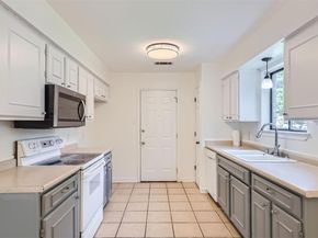 1604 Wildflower DR, Round Rock TX 78664