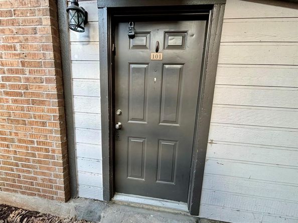 203 E 31st ST 101, Austin TX 78705