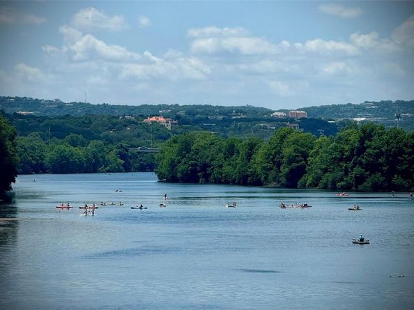 1135 Barton Hills DR 206, Austin TX 78704