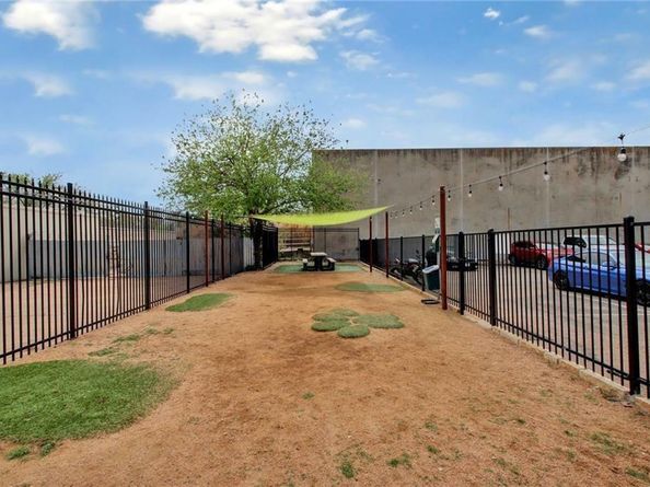 909 Reinli ST 103, Austin TX 78751