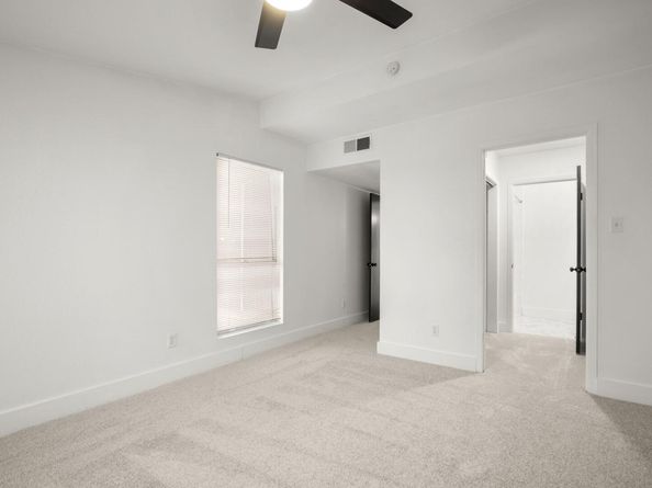 909 Reinli ST 103, Austin TX 78751