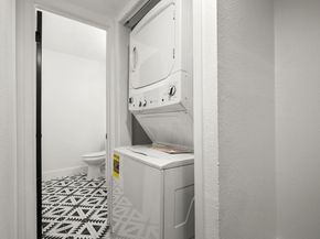 909 Reinli ST 103, Austin TX 78751