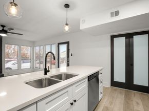 909 Reinli ST 103, Austin TX 78751