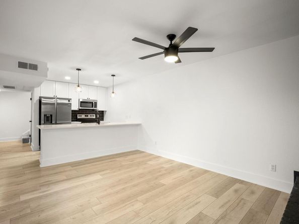 909 Reinli ST 103, Austin TX 78751