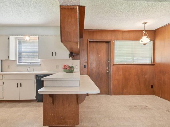 8401 Tecumseh DR, Austin TX 78753