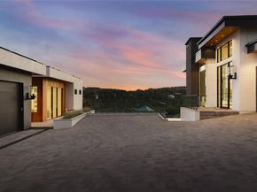 1003 The High RD, Austin TX 78746