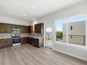 2309 Montopolis DR 6, Austin TX 78741