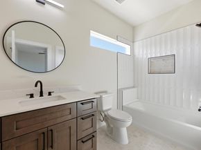 2309 Montopolis DR 6, Austin TX 78741