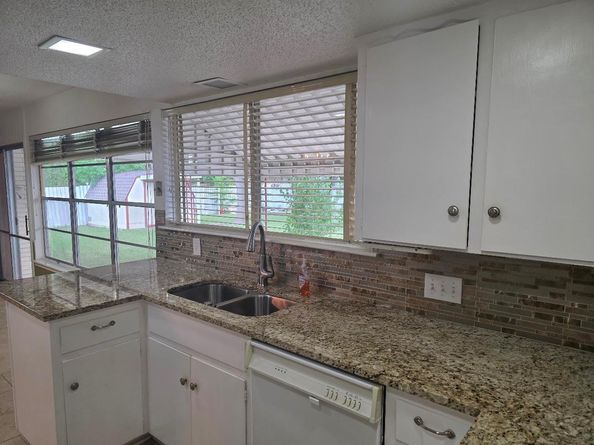 5427 Fairmont CIR, Austin TX 78745