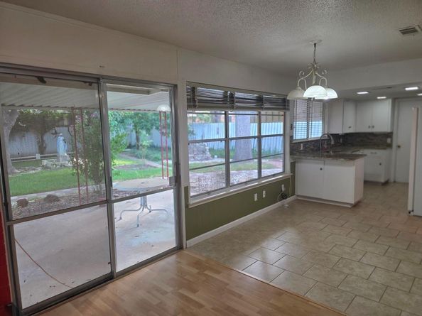 5427 Fairmont CIR, Austin TX 78745