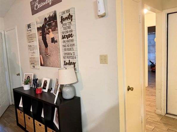 1910 Margalene WAY, Austin TX 78728