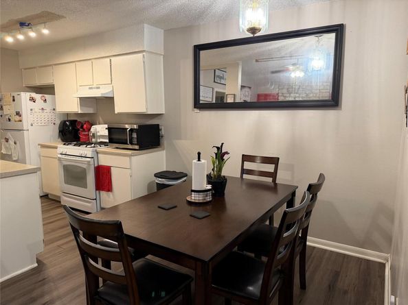 1910 Margalene WAY, Austin TX 78728