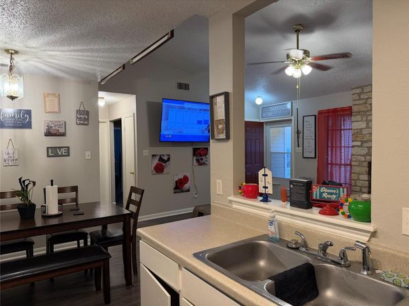 1910 Margalene WAY, Austin TX 78728