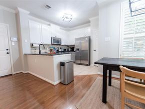 8518 Cahill DR 19, Austin TX 78729