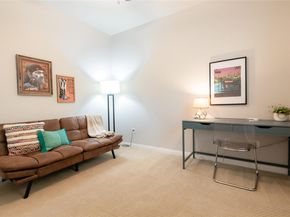 8518 Cahill DR 19, Austin TX 78729