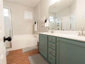 8518 Cahill DR 19, Austin TX 78729