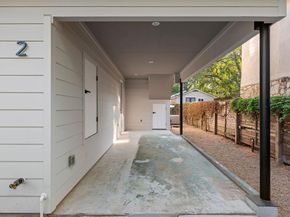 1401 E 3rd ST 2, Austin TX 78702