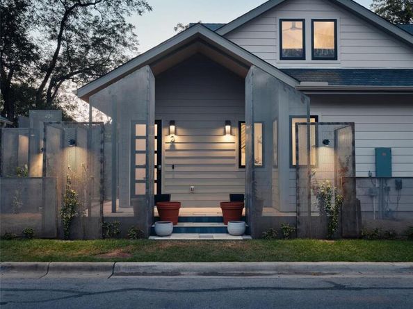 1401 E 3rd ST 2, Austin TX 78702