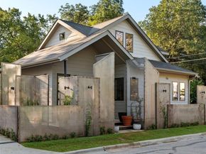 1401 E 3rd ST 2, Austin TX 78702