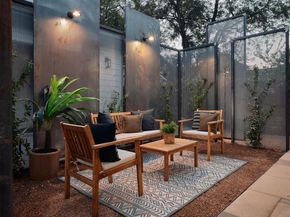1401 E 3rd ST 2, Austin TX 78702