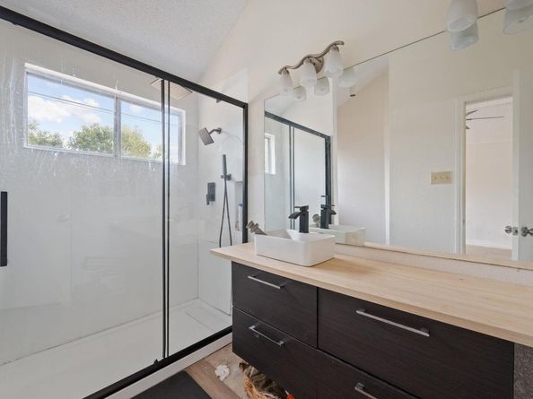 12501 Fallen Tower LN, Austin TX 78753